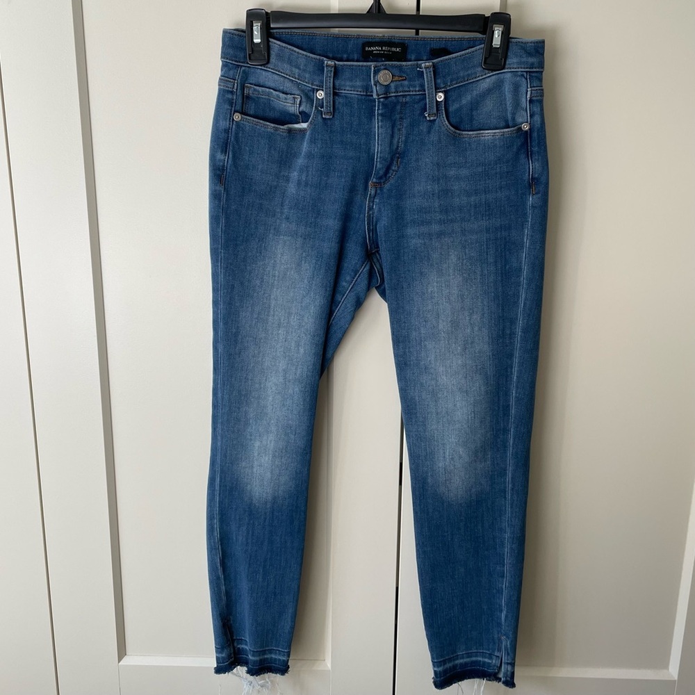Banana Republic Skinny Raw Hem Denim 27S